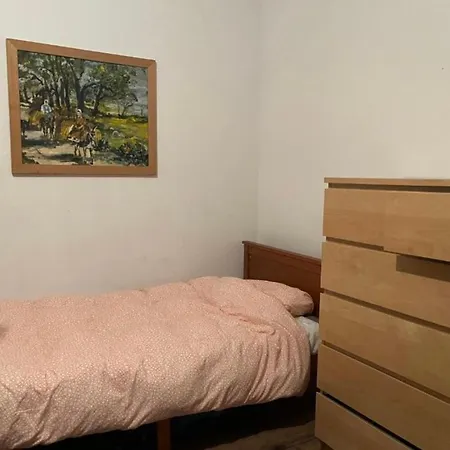 Homestay Samowar Twin For Max 2 Persons With A Bed And A Couch